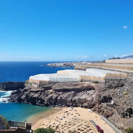 Апартаменты San Eugenio Charming Renovated Tenerife