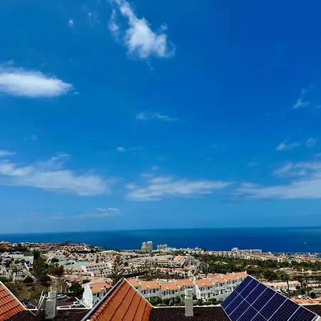 San Eugenio Charming Renovated Tenerife Apartment *